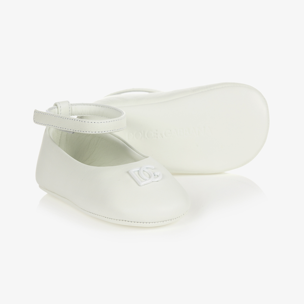 Dolce & Gabbana - حذاء جلد لون أبيض لمرحلة قبل المشي للمولودات | Childrensalon