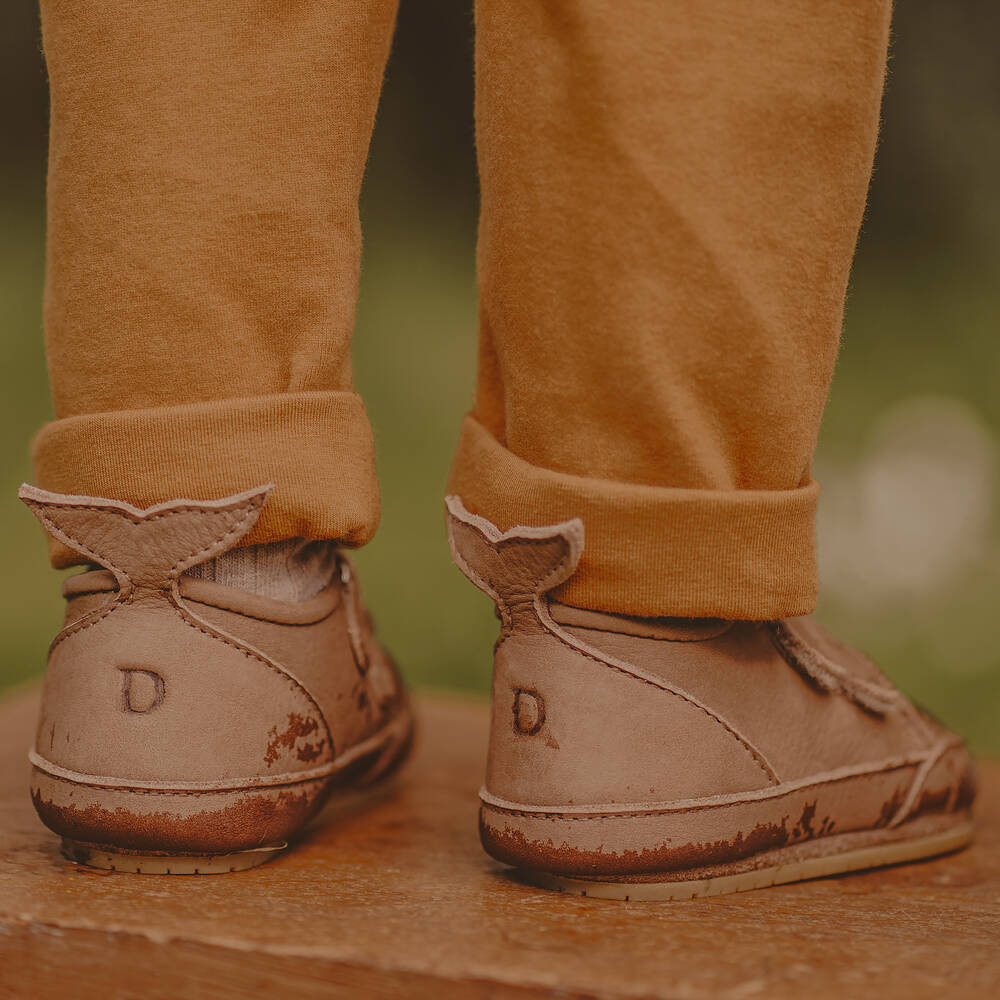 دونسجي-حذاء شامواه لون بني لمرحلة قبل المشي للمواليد | Childrensalon Outlet