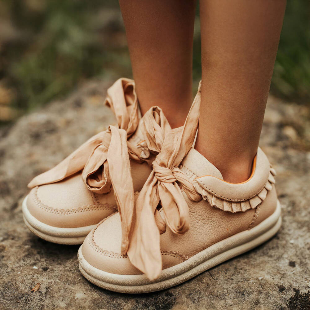 Donsje-Girls Coral Ruffled Leather Sneakers | Childrensalon Outlet