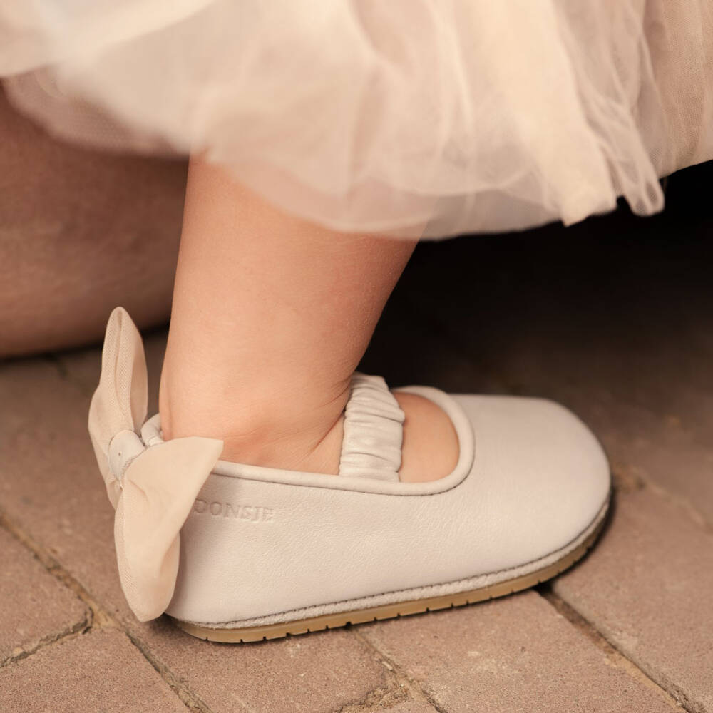Donsje-Girls Pink Leather Ballerina Shoes with Tulle Bow | Childrensalon Outlet