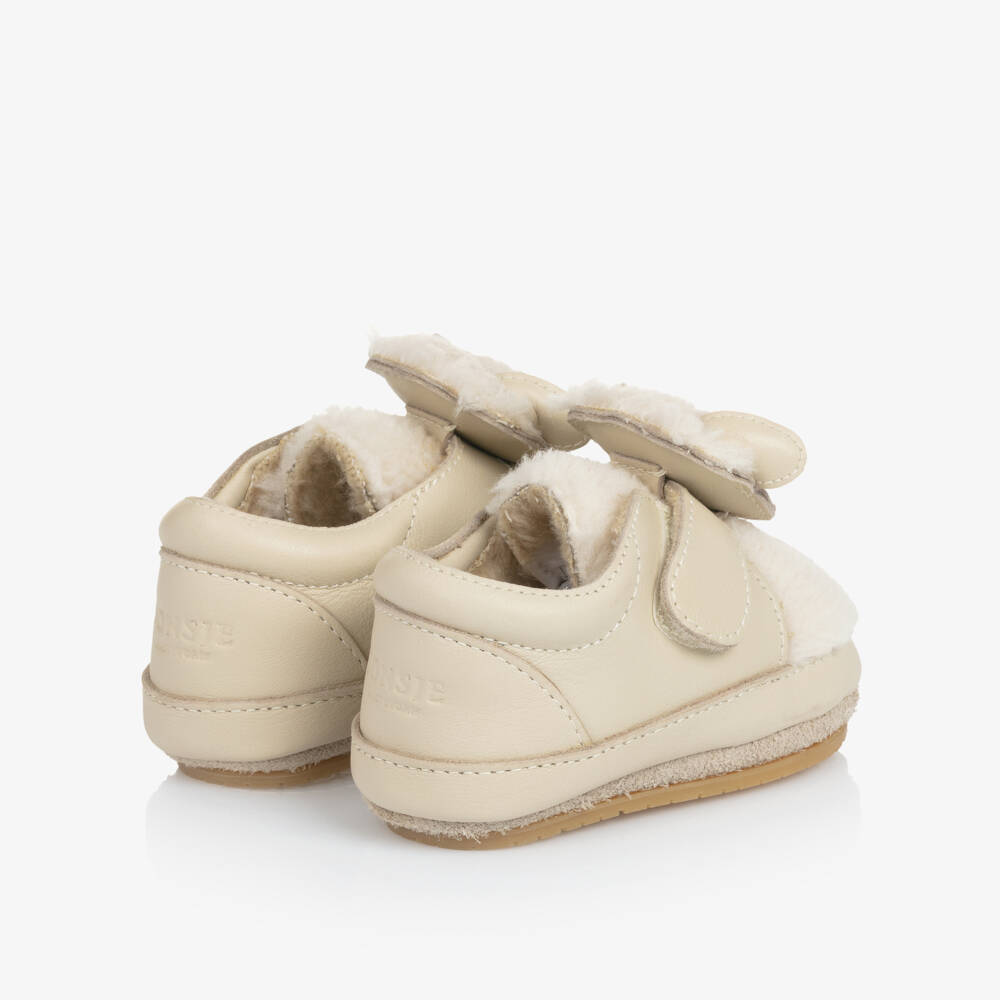 Donsje-Ivory Lammy Leather Pre-Walker Shoes | Childrensalon Outlet