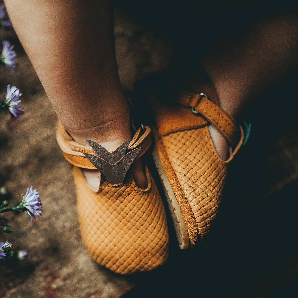 Donsje-Tan Brown Suede Pre-Walkers | Childrensalon Outlet