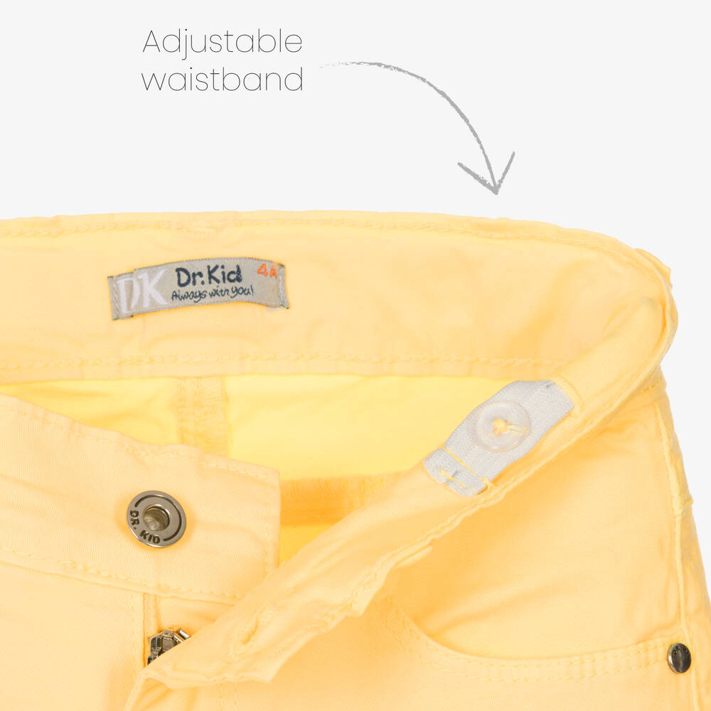 Dr. Kid-شورت قطن تويل مزين بترتر لون أصفر للبنات | Childrensalon Outlet