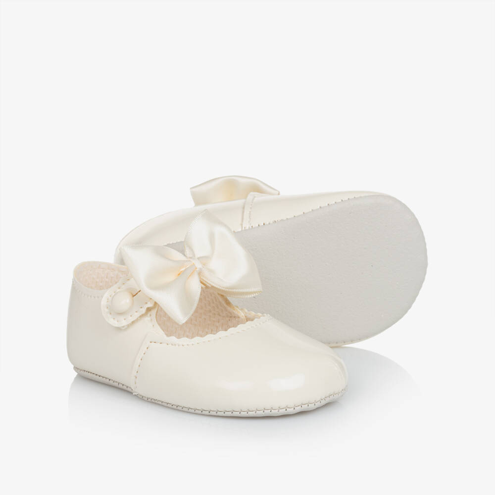 Early Days-Baby Girls Ivory Pre-Walker Shoes with Bows | Childrensalon Outlet