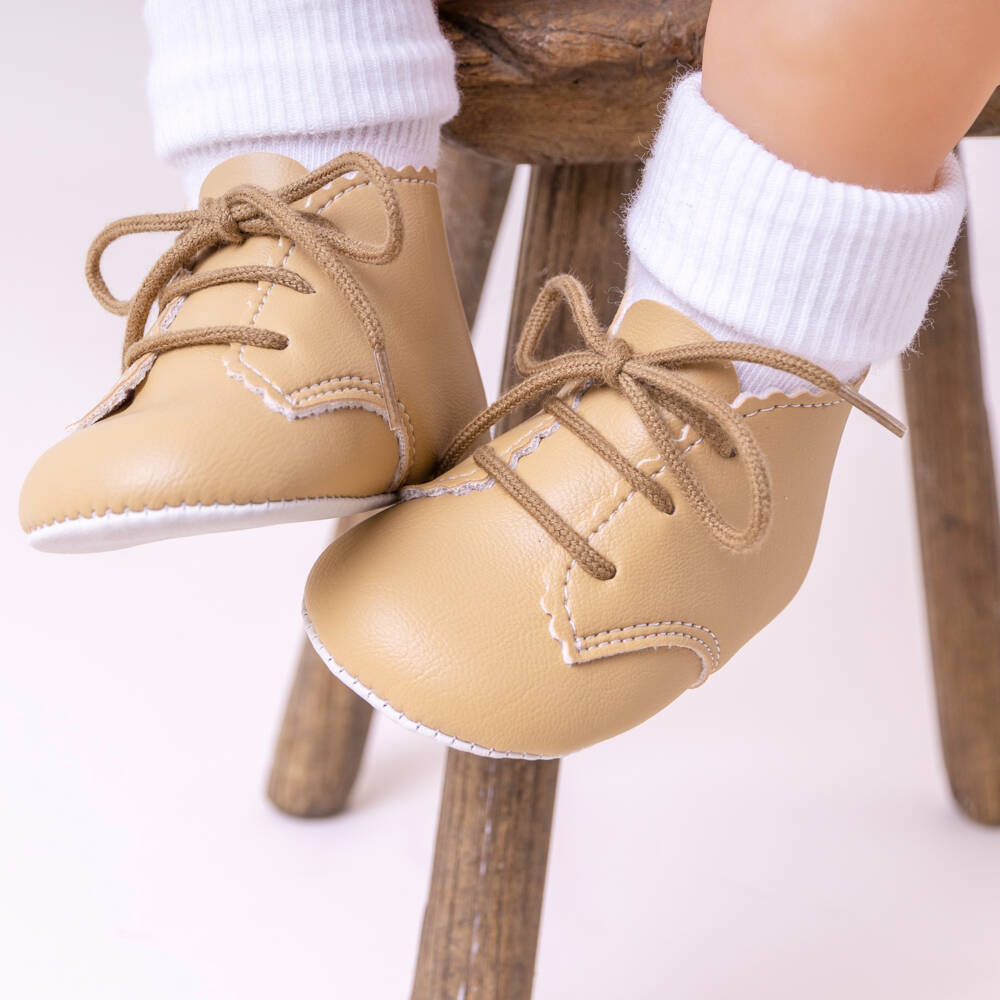 Early Days-حذاء بيج بأربطة للأولاد الرضع | Childrensalon Outlet