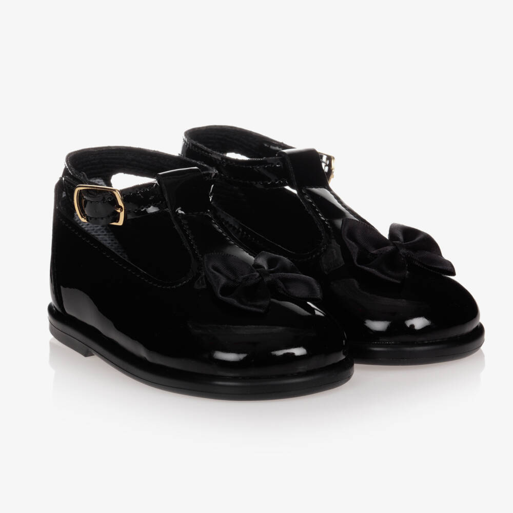 Early Days-Girls Black Satin Bow Walkers | Childrensalon Outlet