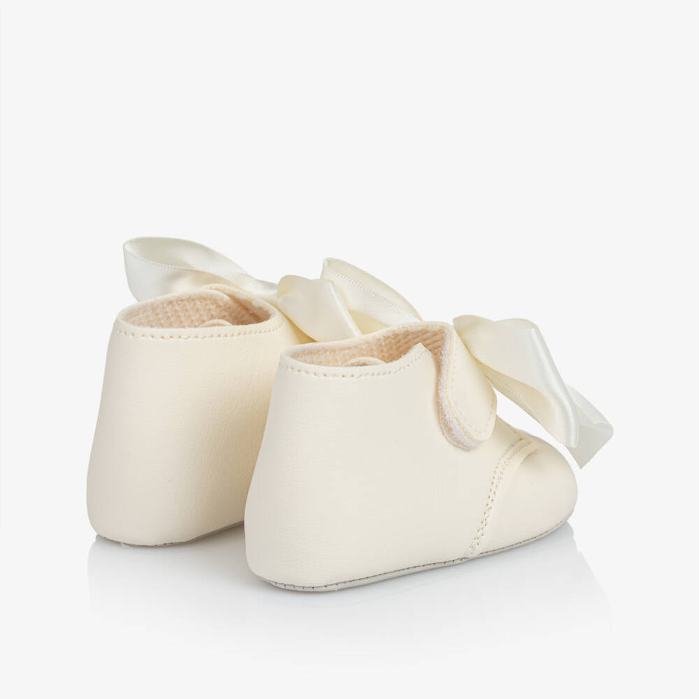 Early Days-Girls Ivory Bow Pre-Walker Shoes | Childrensalon Outlet
