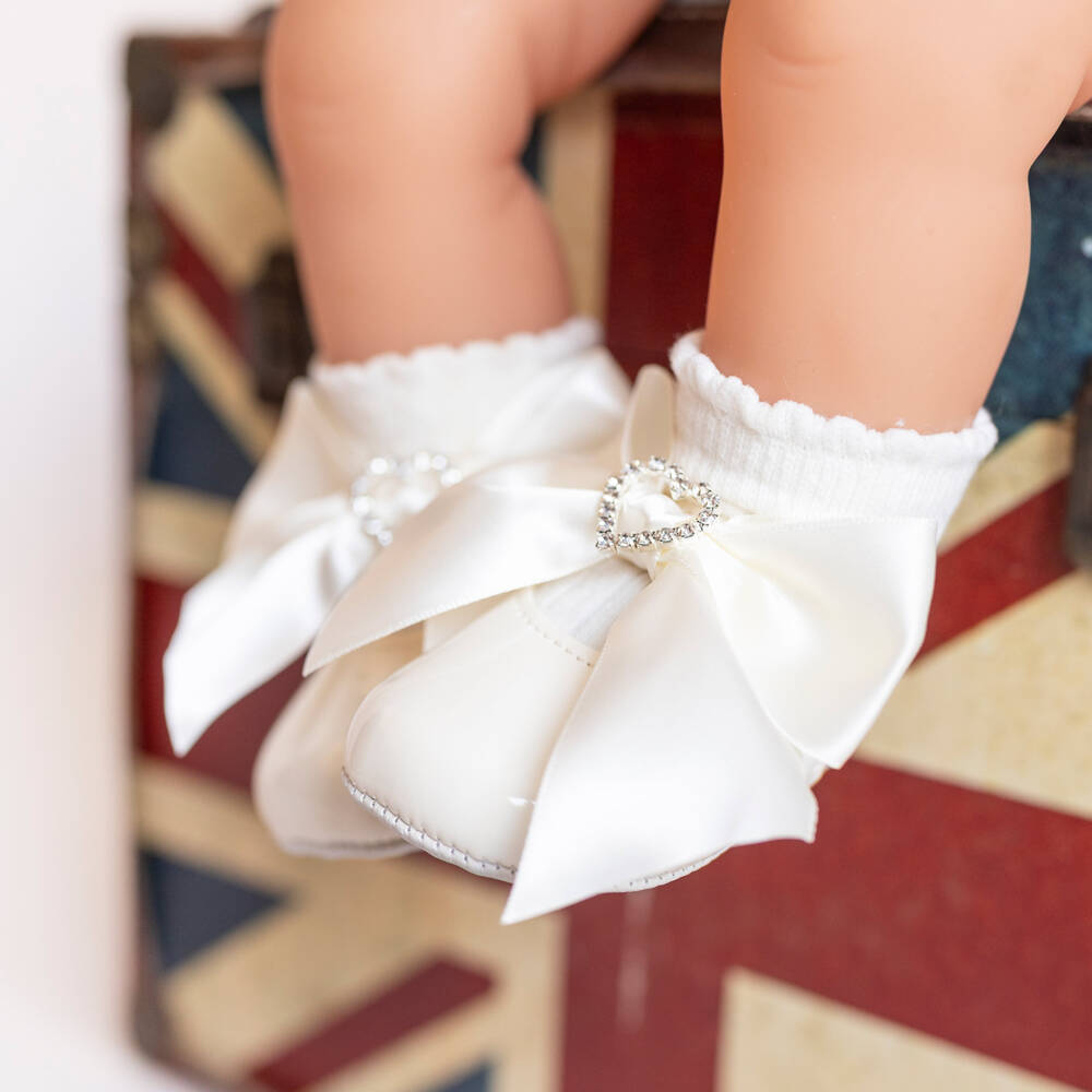 Early Days-Girls Ivory Patent Pre-Walker Shoes | Childrensalon Outlet