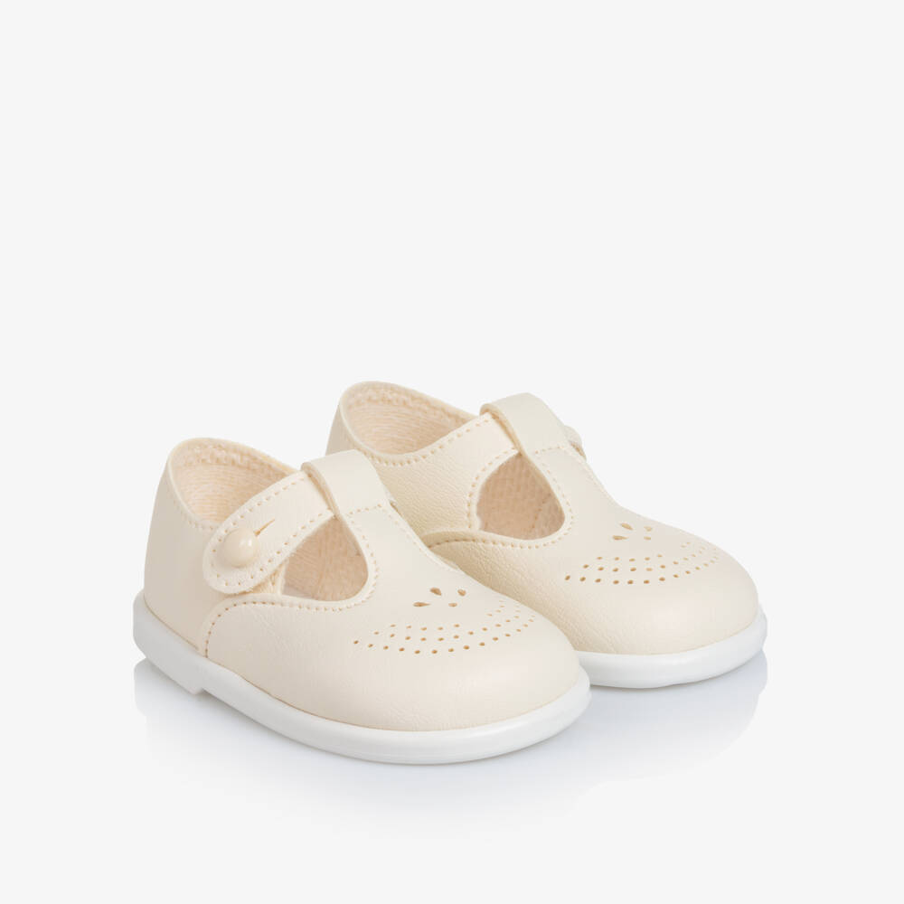 Early Days-Girls Ivory T-bar Pre-Walkers | Childrensalon Outlet
