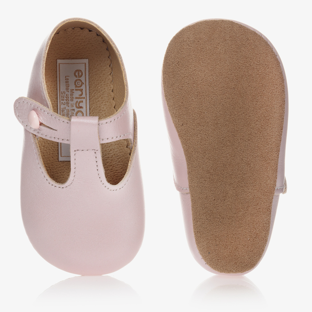 Size 2 store pre walker shoes
