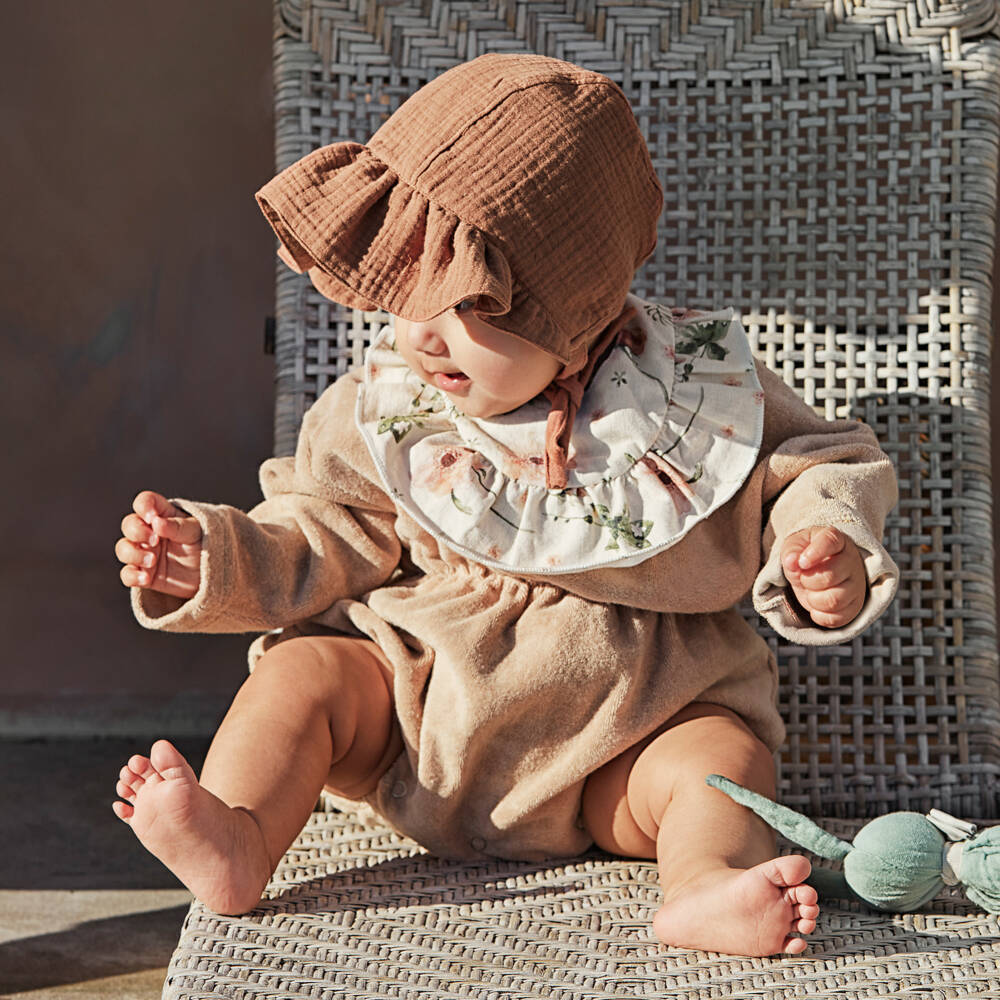 Elodie-Бежевый хлопковый чепец | Childrensalon Outlet