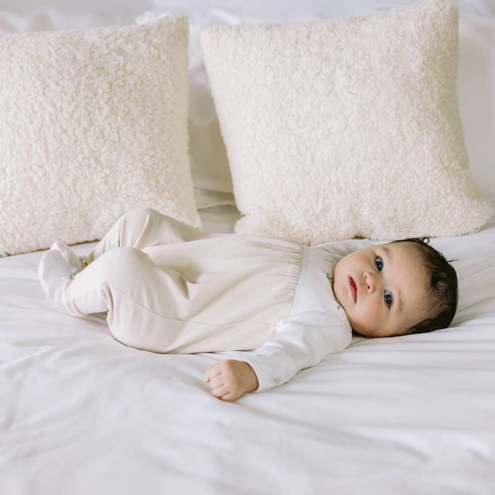 Emile et Rose-Girls Beige & White Cotton Babygrow with Floral Embroidery | Childrensalon Outlet