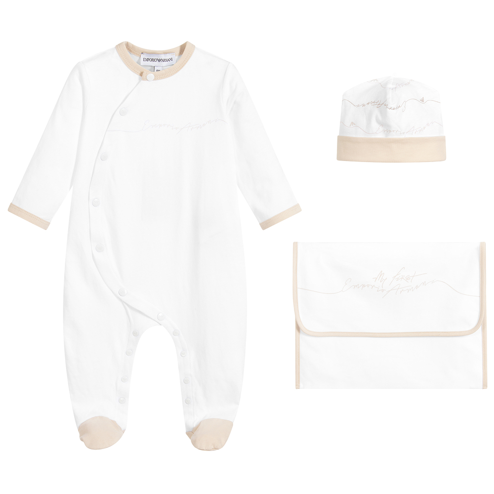 Emporio Armani - Beiges Set mit Strampler und Mütze | Childrensalon