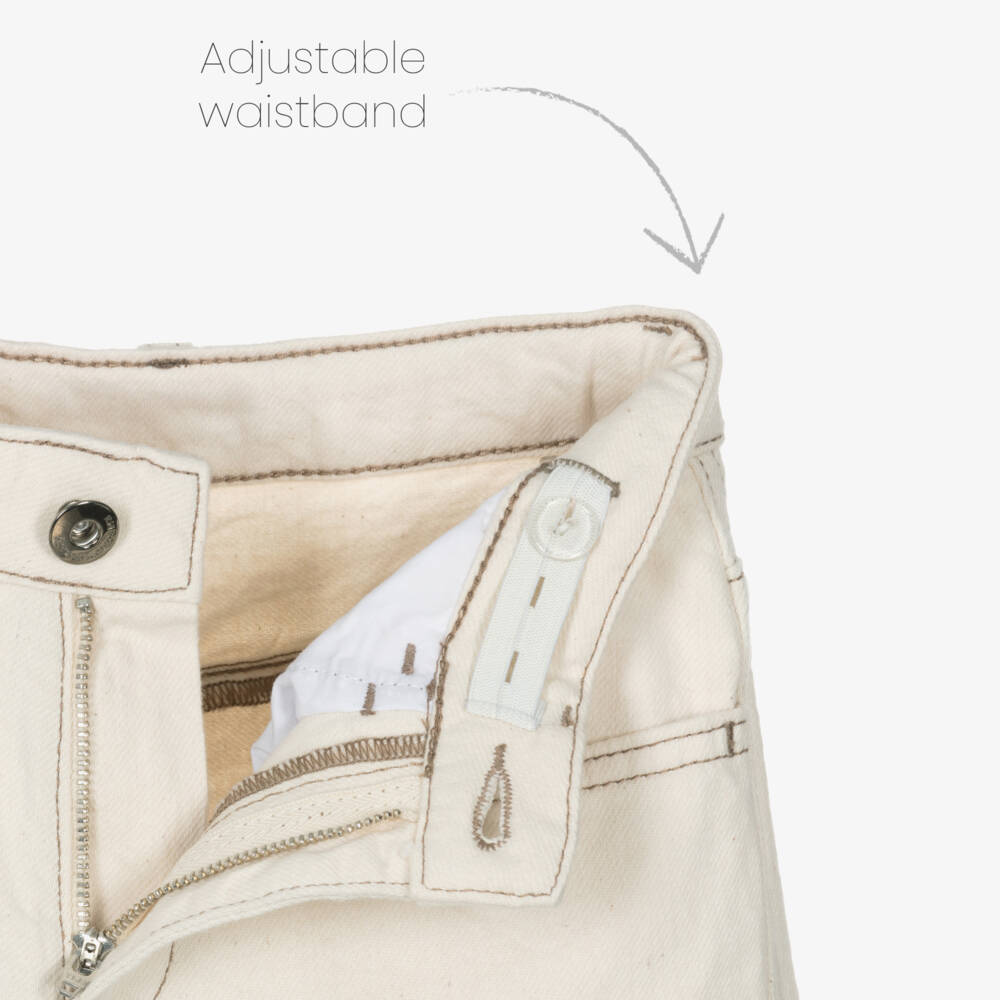 Emporio Armani-Boys Cream Twill Adventure Shorts | Childrensalon Outlet