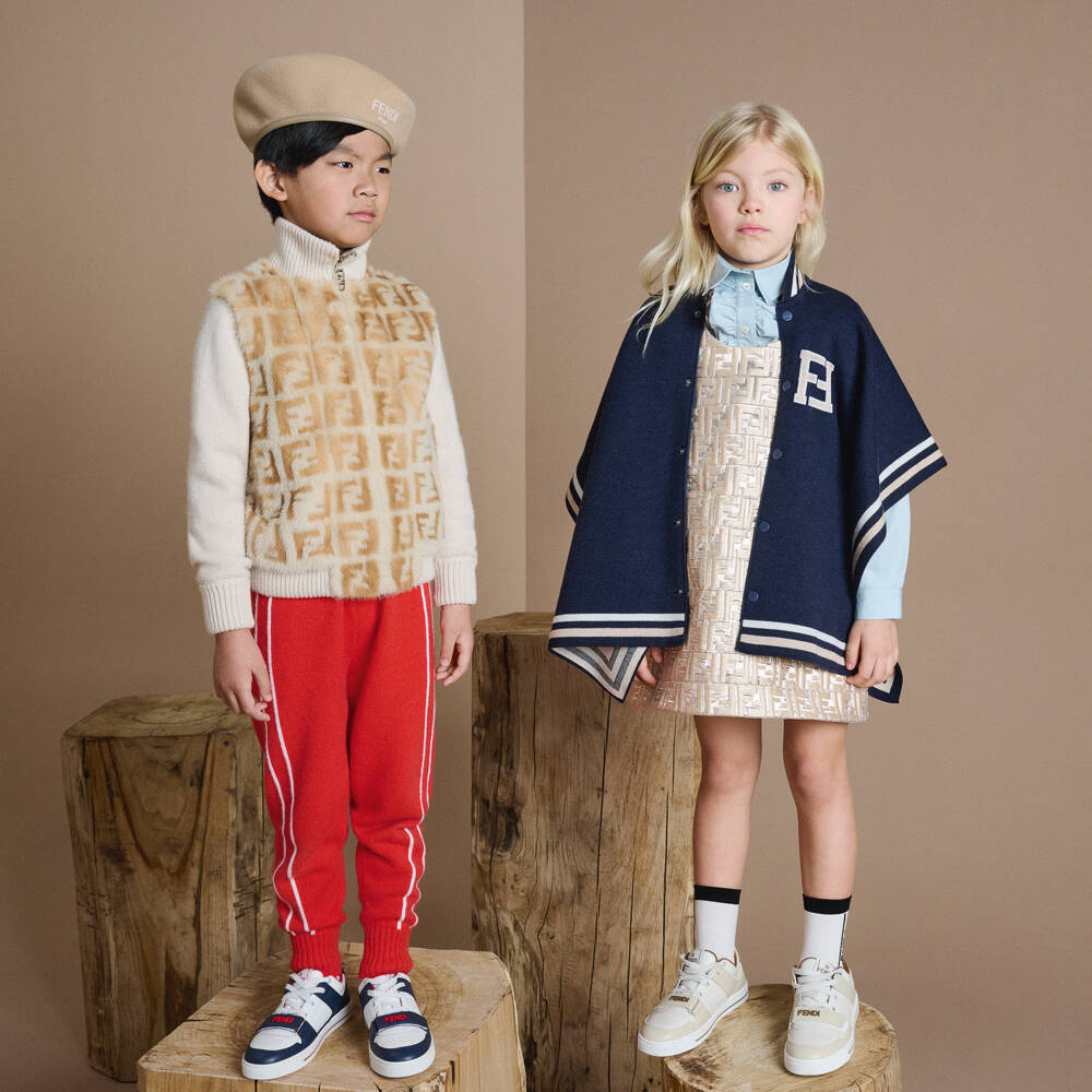 Fendi-حذاء رياضي من الجلد البيج بأربطة | Childrensalon Outlet