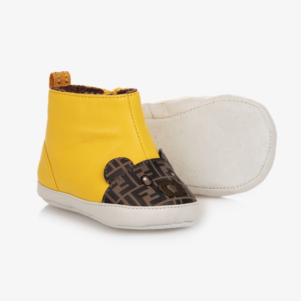 Fendi - Chaussons FF jaunes à motif ours | Childrensalon