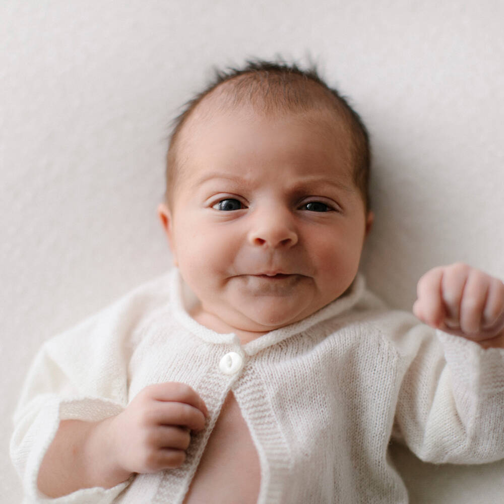 G.H.Hurt & Son-White Cashmere Knitted Baby Cardigan | Childrensalon Outlet