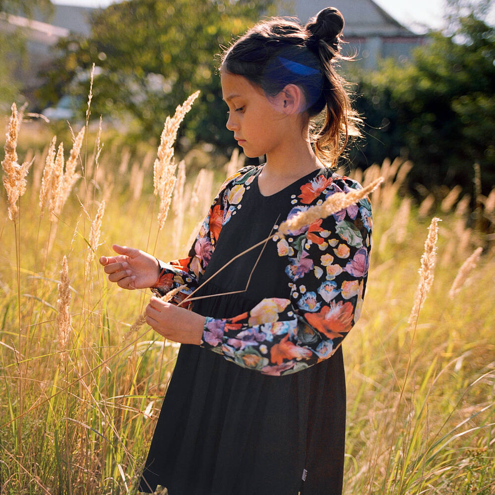 Molo-فستان أسود للبنات بأكمام مزينة بالورود | Childrensalon Outlet