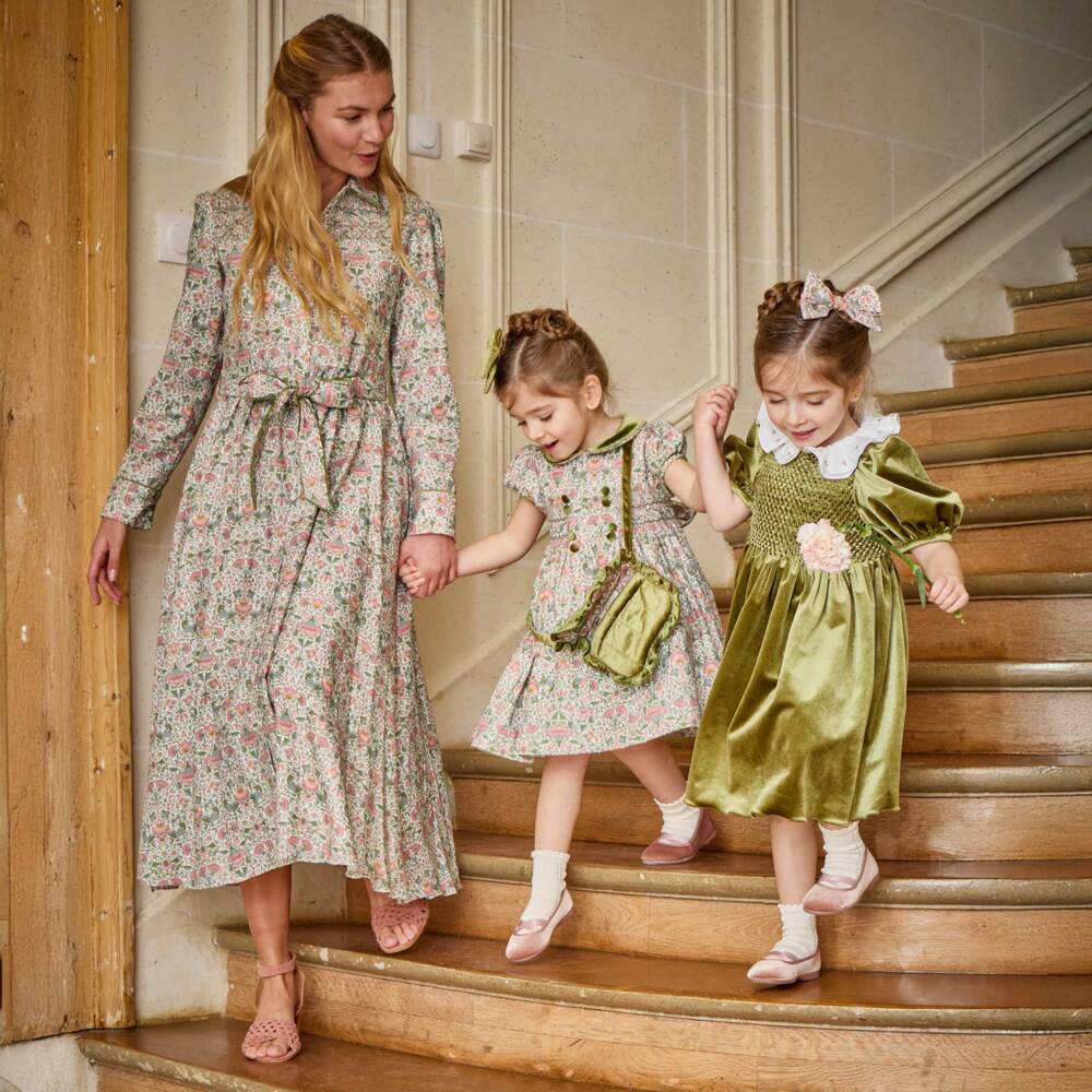 Kidiwi-Girls Pink Floral Hand-Smocked Cotton Dress | Childrensalon Outlet