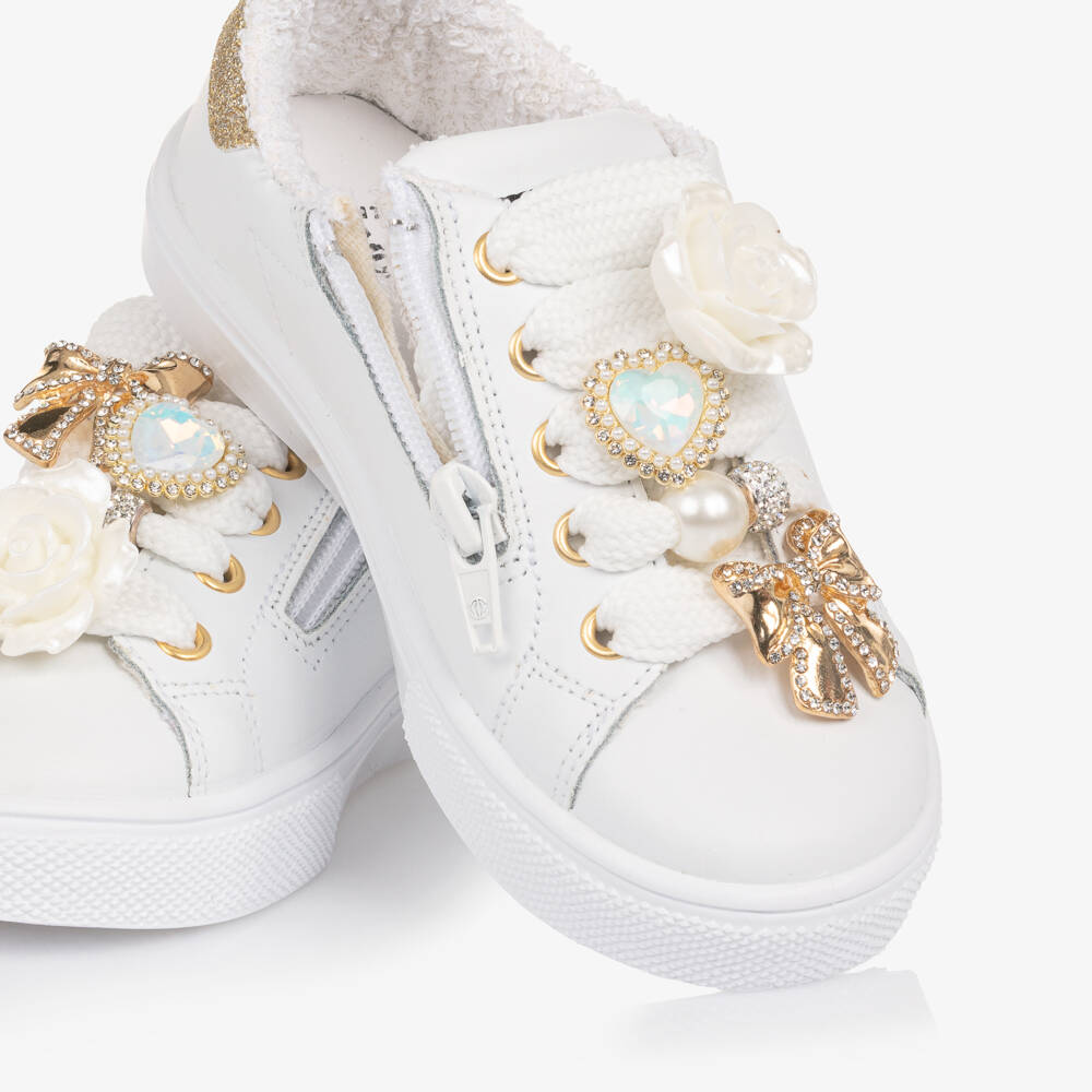 Monnalisa-Girls White Leather Trainers with Charms | Childrensalon Outlet