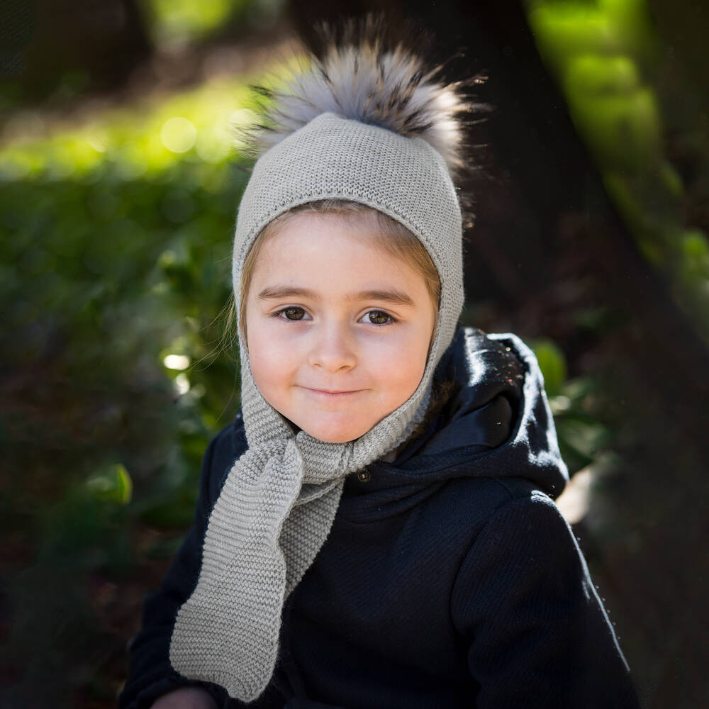 Gorros Navarro-Grey Knitted Baby Hat & Scarf | Childrensalon Outlet