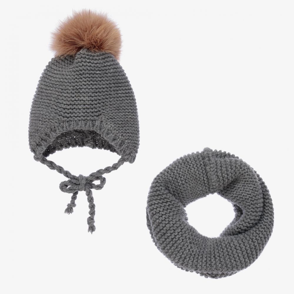 Gorros Navarro - Grey Knitted Hat & Snood Set | Childrensalon