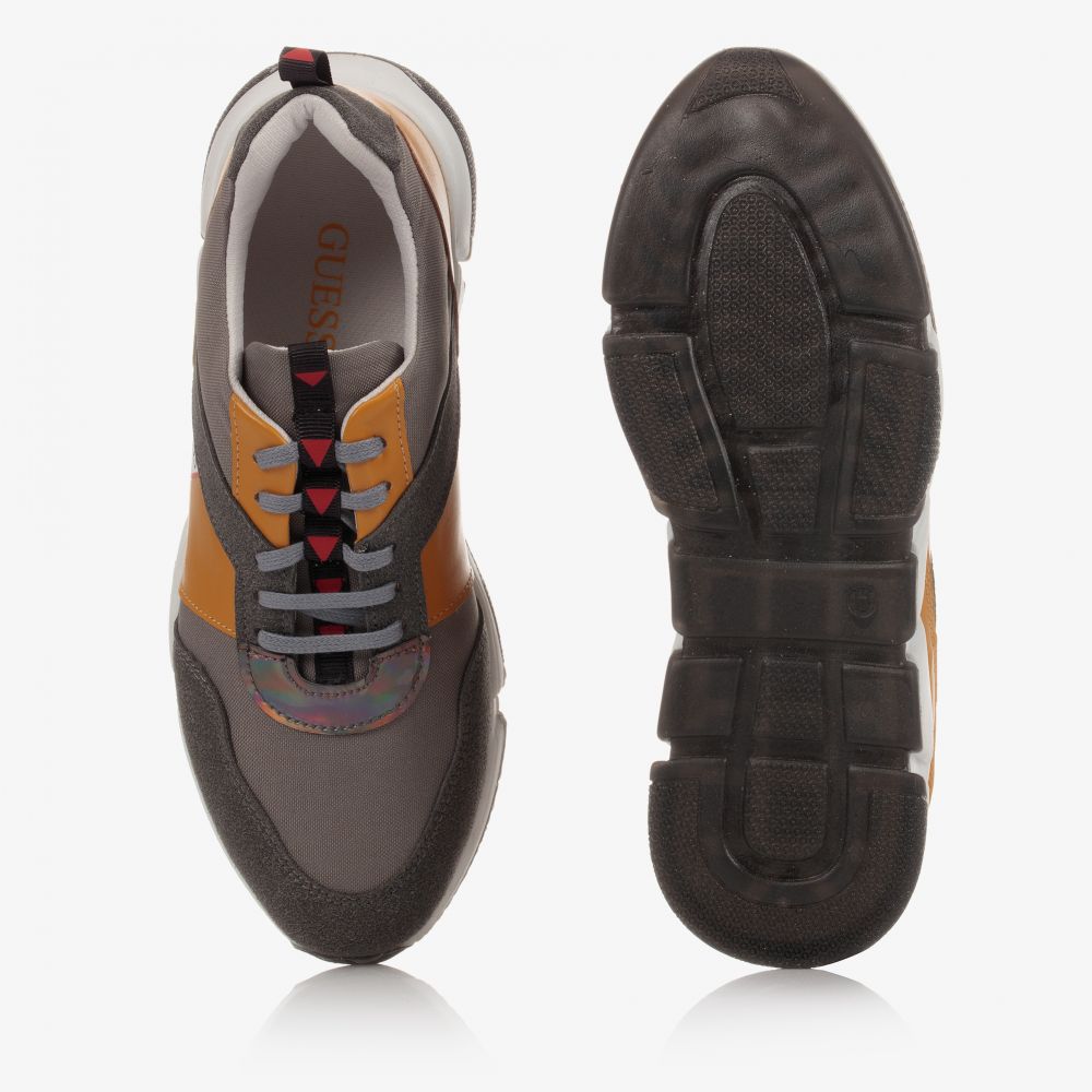 Guess-ترينرز تينز ولادي جلد صناعي وشامواه لون رمادي وأصفر | Childrensalon Outlet