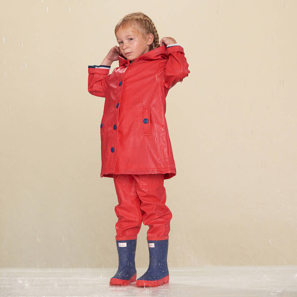 Red raincoat outfit new arrivals