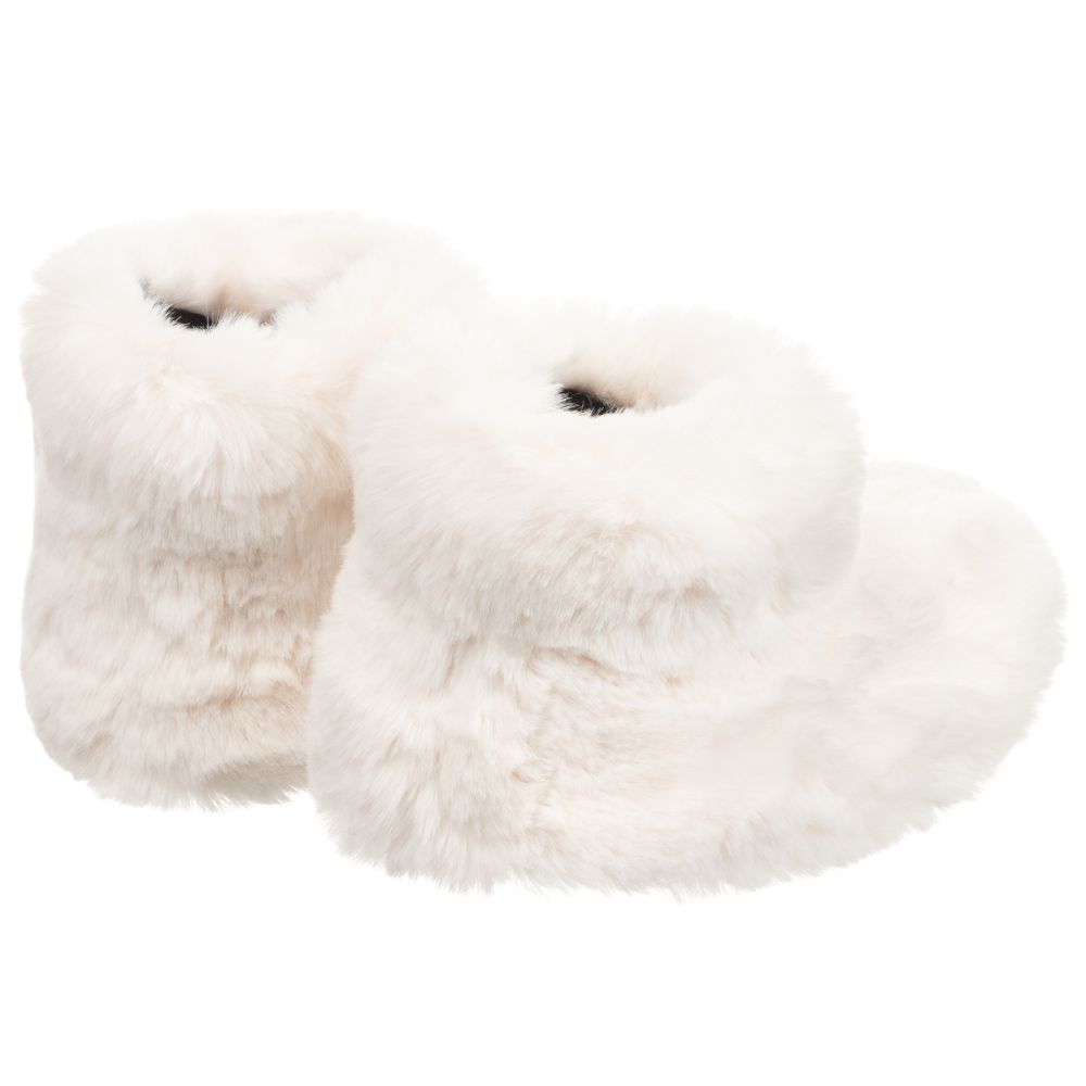 White fuzzy slipper best sale boots