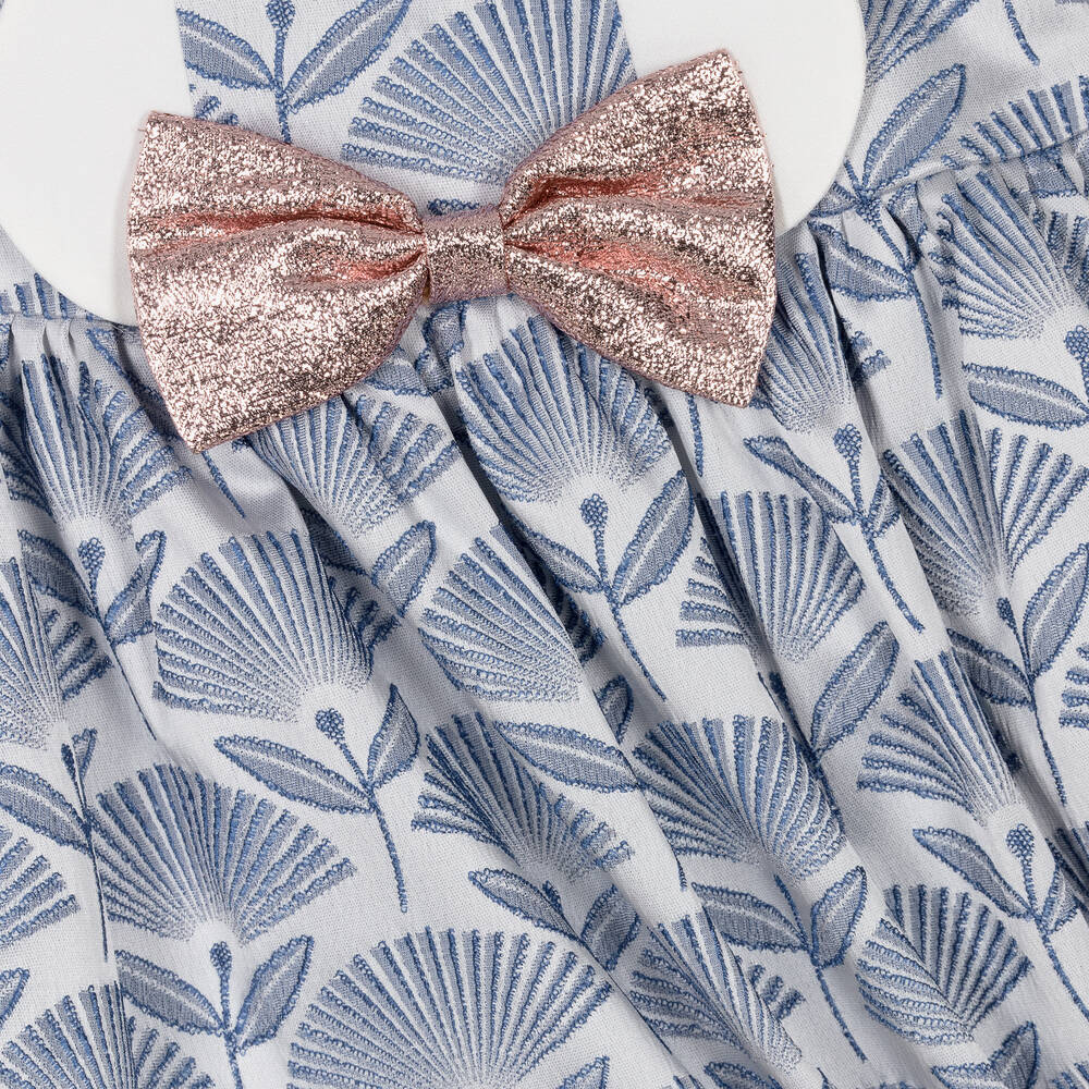 Hucklebones London-Голубое жаккардовое платье с цветочным узором | Childrensalon Outlet