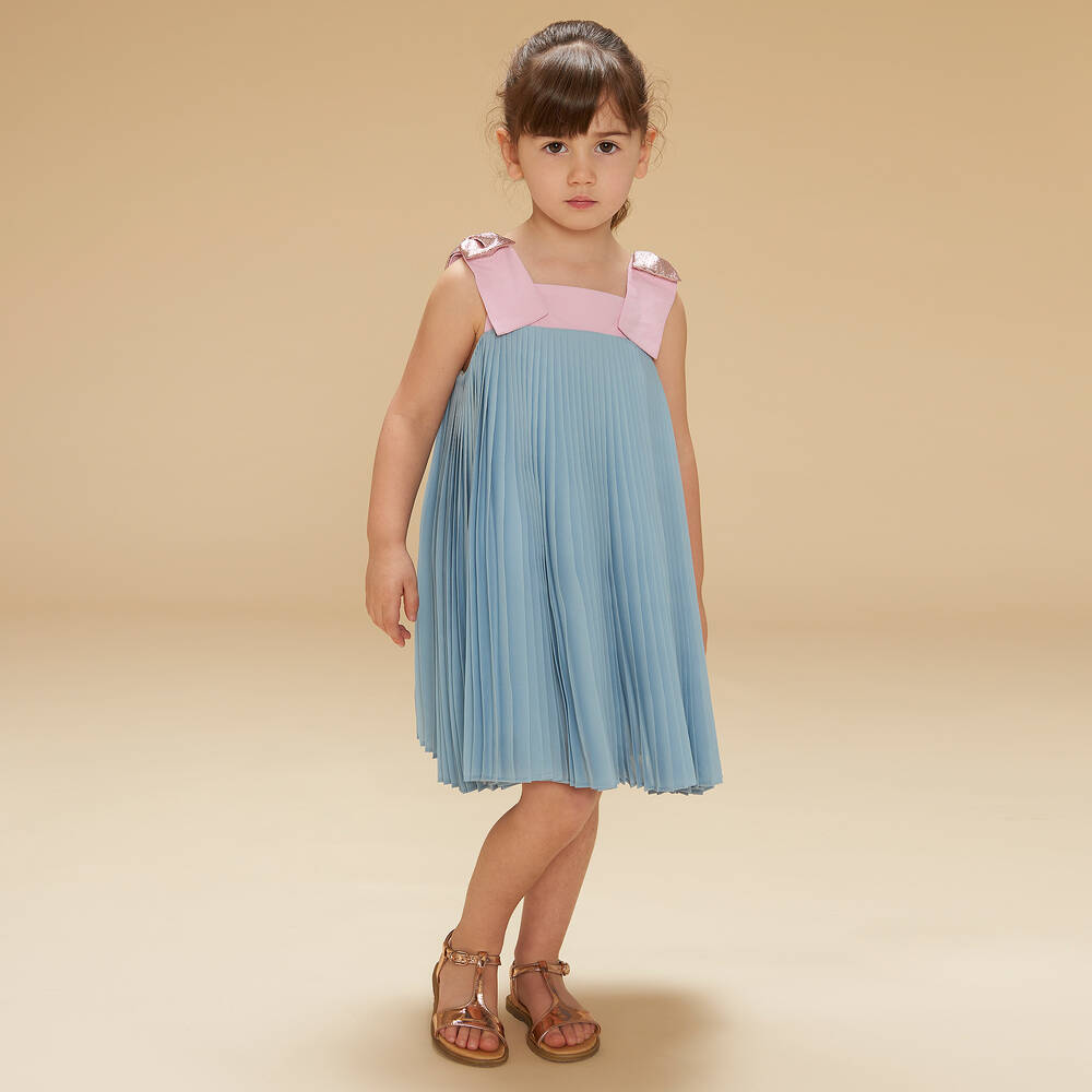 Hucklebones London-فستان شيفون بكسرات لون أزرق | Childrensalon Outlet