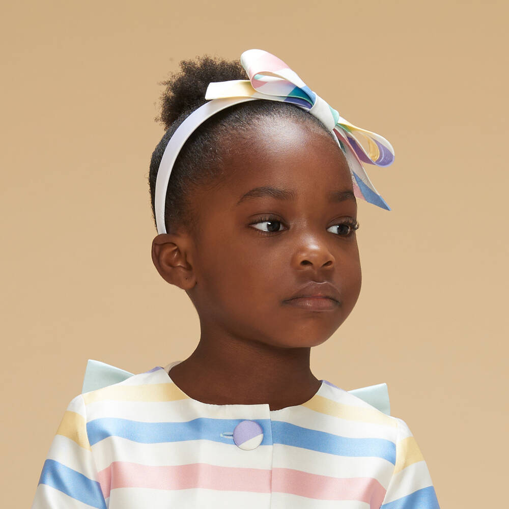 Hucklebones London-طوق للشعر ساتان مقلم لون أبيض للبنات | Childrensalon Outlet