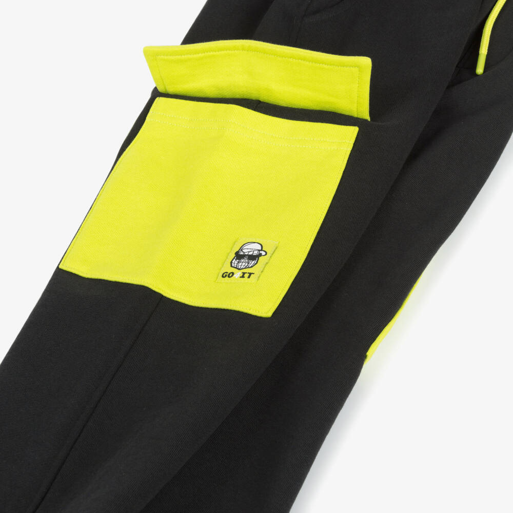 iDO Junior-Boys Classic Black Cargo Trousers | Childrensalon Outlet
