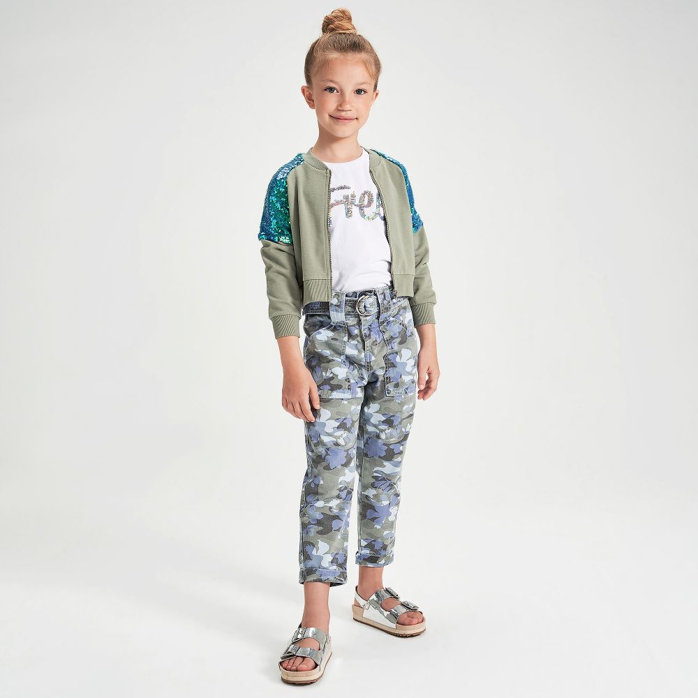 Girls camo discount jeans