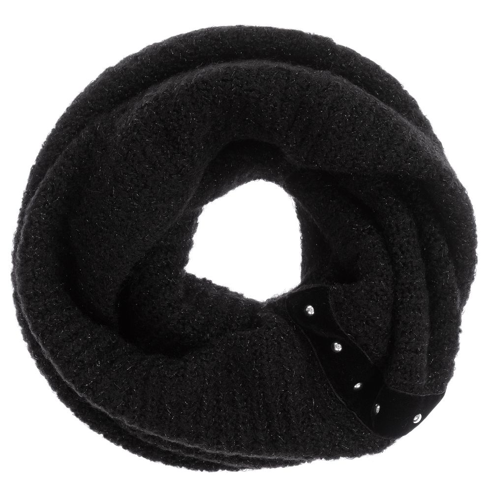 Black knitted snood 2025
