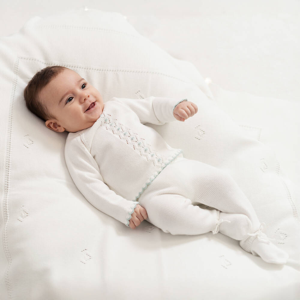 Artesanía Granlei-Ivory Knitted 2 Piece Babygrow with Blue Scalloped Trim | Childrensalon Outlet