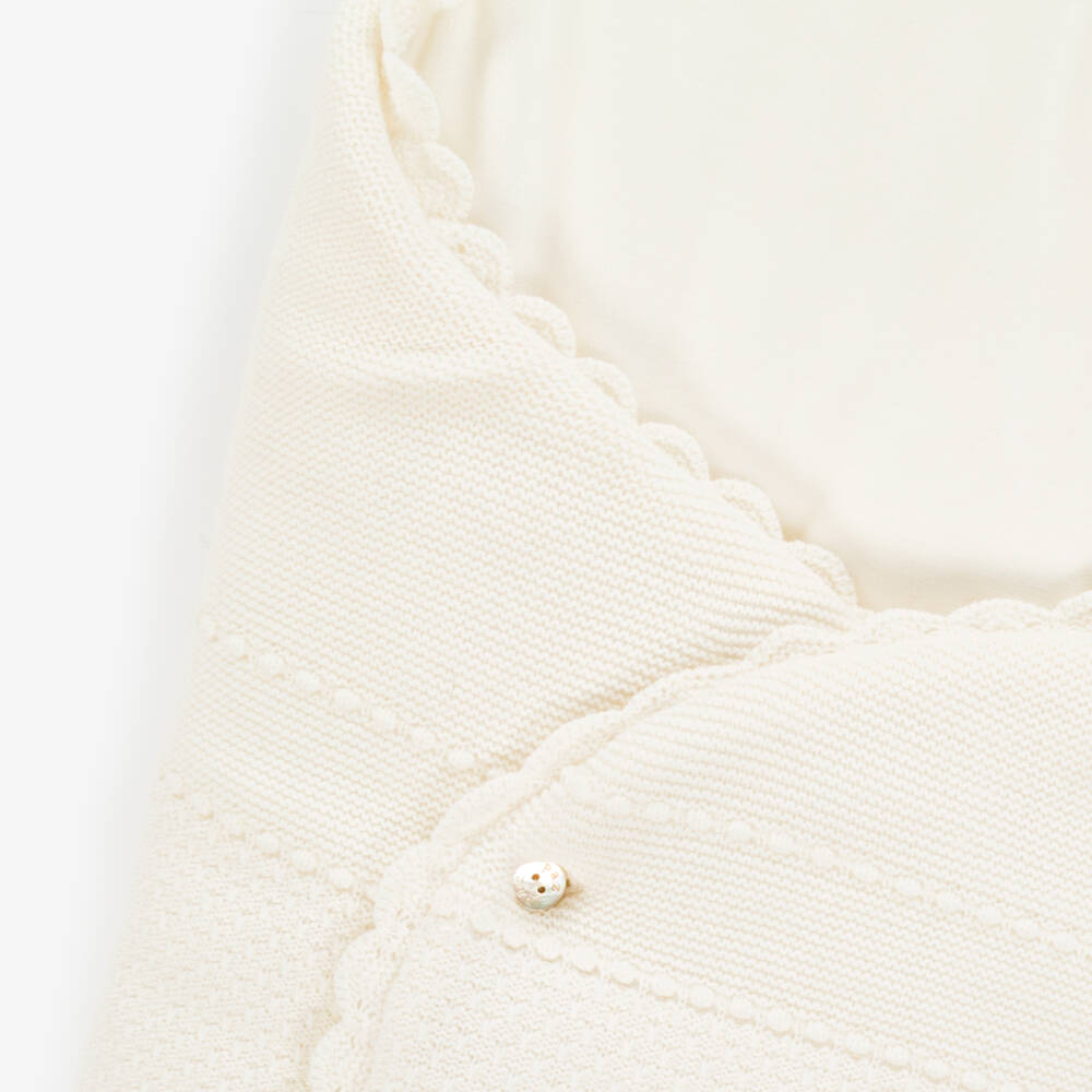 PAZ Rodríguez-Ivory Knitted Baby Nest with Scalloped Trim (75cm) | Childrensalon Outlet