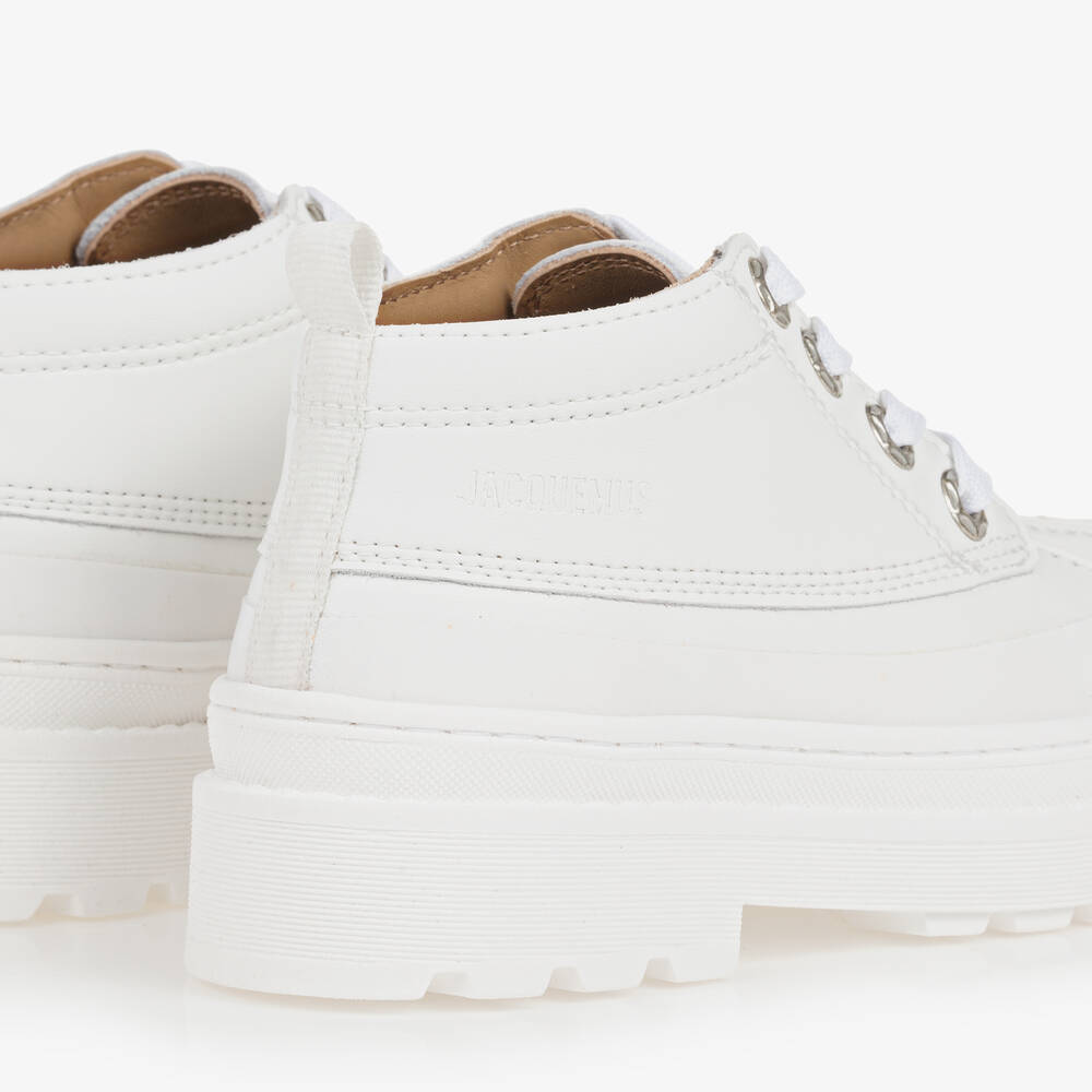 【関税＆送料込み】Jacquemus Boots White Leather Lace-Up Ankle Boots | Childrensalon Outlet