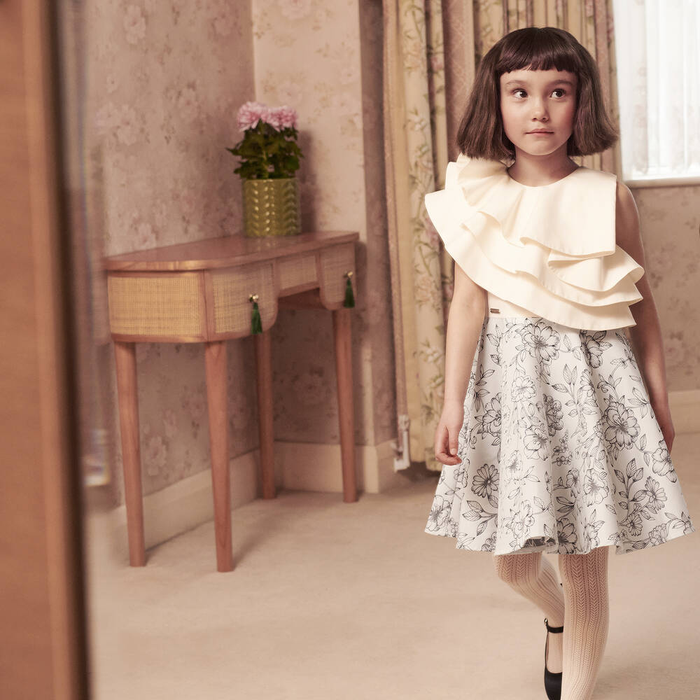 ロンドン発 Jessie & James ★ Ivory & Gold フリルドレス ★10Y Jessie and James London - Girls Pink 3D Flower Cotton Dress
