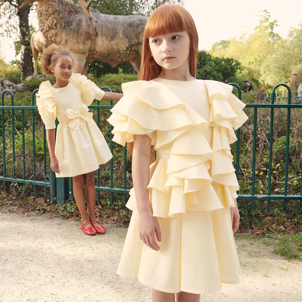 Jessie and James London-فستان مزيج قطن لون أصفر مزين بكشكش | Childrensalon Outlet