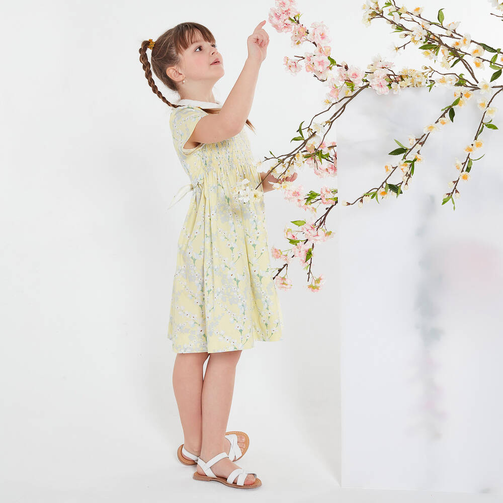 Kidiwi-فستان سموكينع قطن لون أصفربطبعة ورود | Childrensalon Outlet