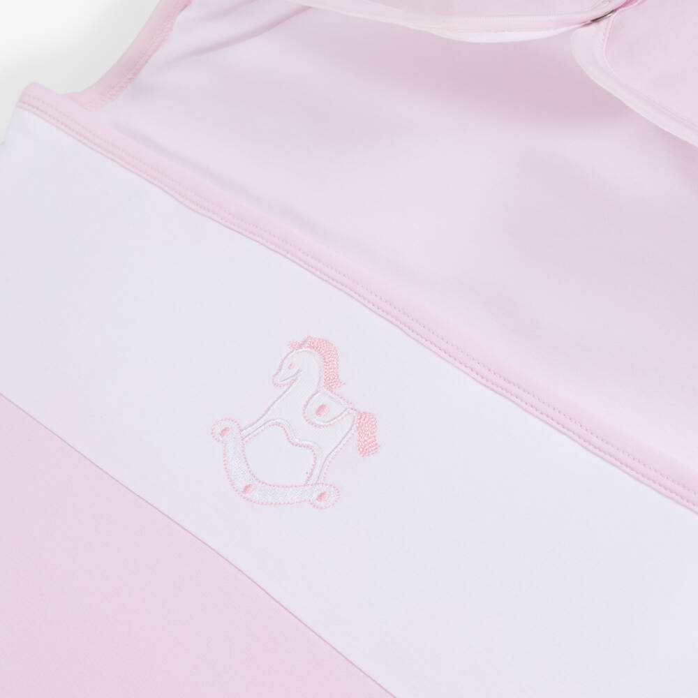 Kissy Kissy-عش وردي من القطن النقي للبنات مع حصان هزاز | Childrensalon Outlet