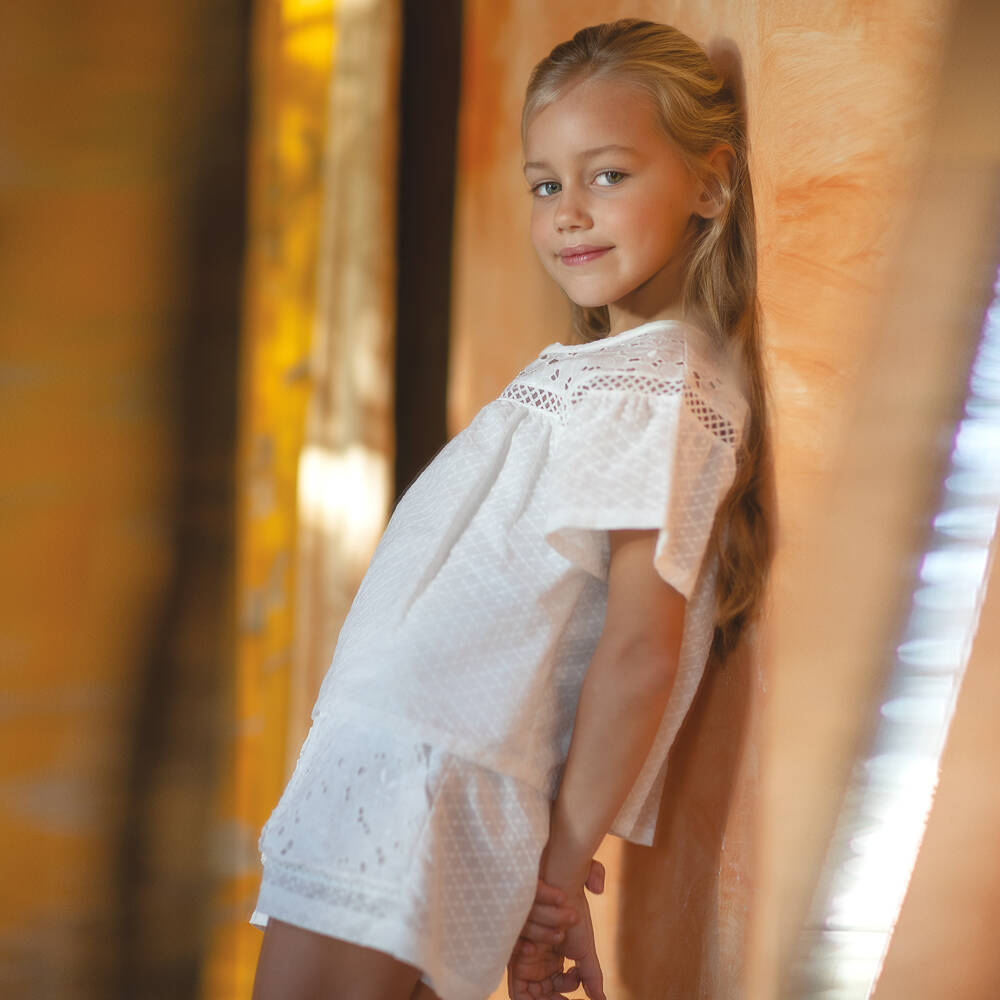 Lapin House-Girls Delicate White Floral Shorts | Childrensalon Outlet