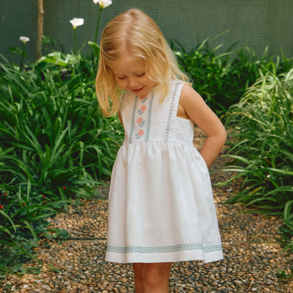 Laranjinha-Белое платье с вышивкой для девочек | Childrensalon Outlet