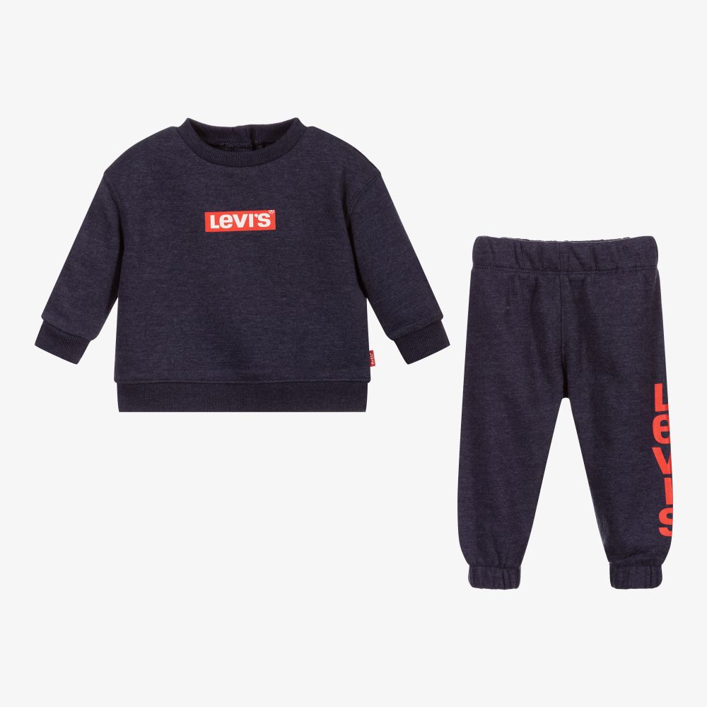 Levis tracksuit 2025