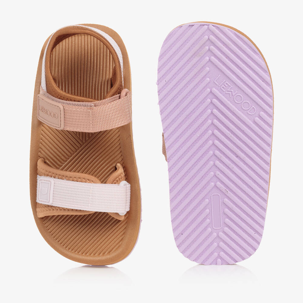 Sandals girl 218 store