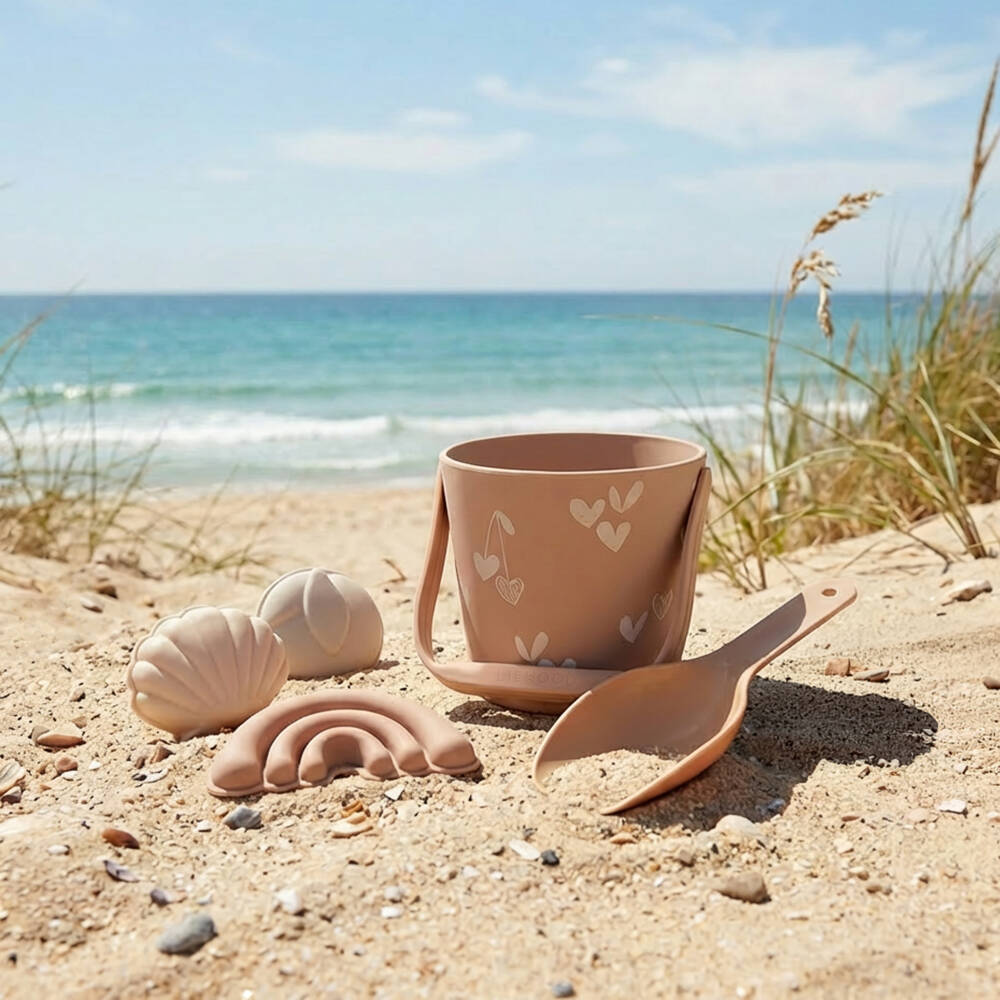 Liewood-Pink Heart Beach Set (15cm) | Childrensalon Outlet