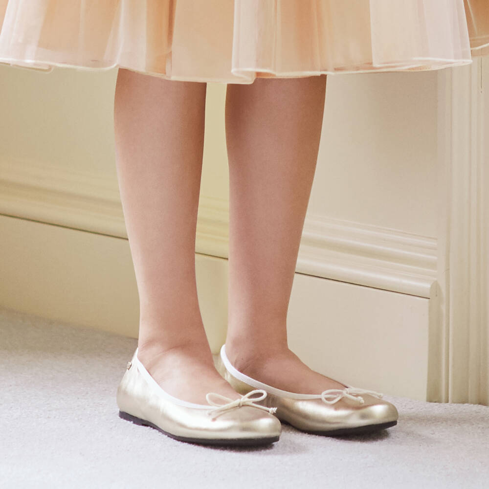 Manuela de Juan-Girls Gold Leather Ballerina Flats | Childrensalon Outlet