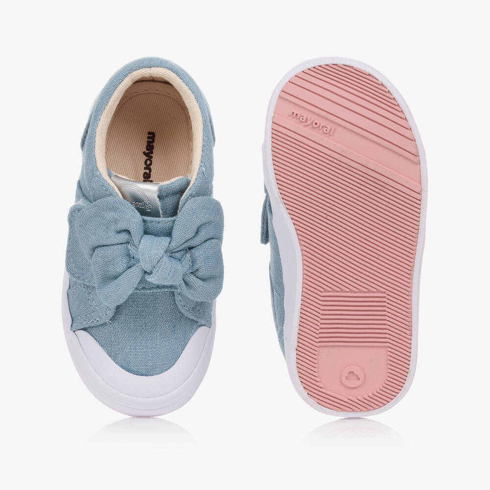 Girls discount bow trainers