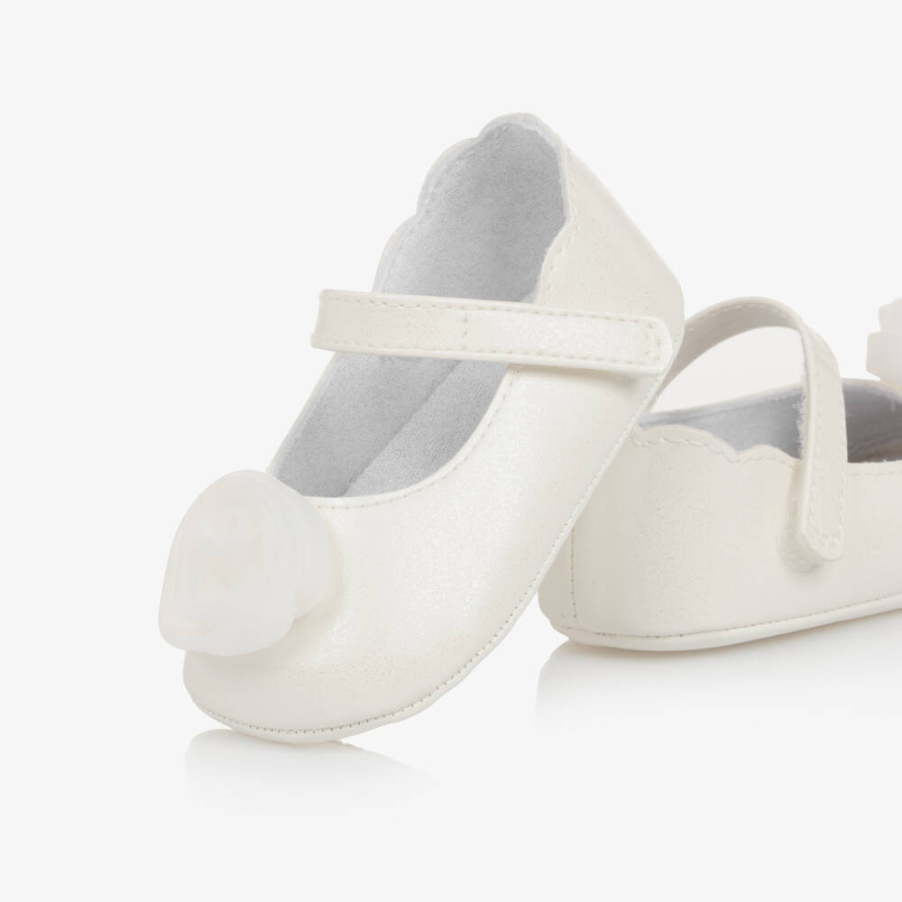 Mayoral Для новорожденных-Baby Girls Ivory Flower Pre-Walker Shoes | Childrensalon Outlet